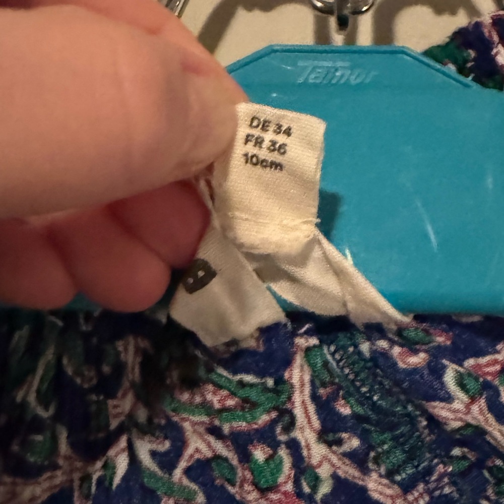 GUC Boden Multicolor Lightweight 4”Shorts - Picture 9 of 12